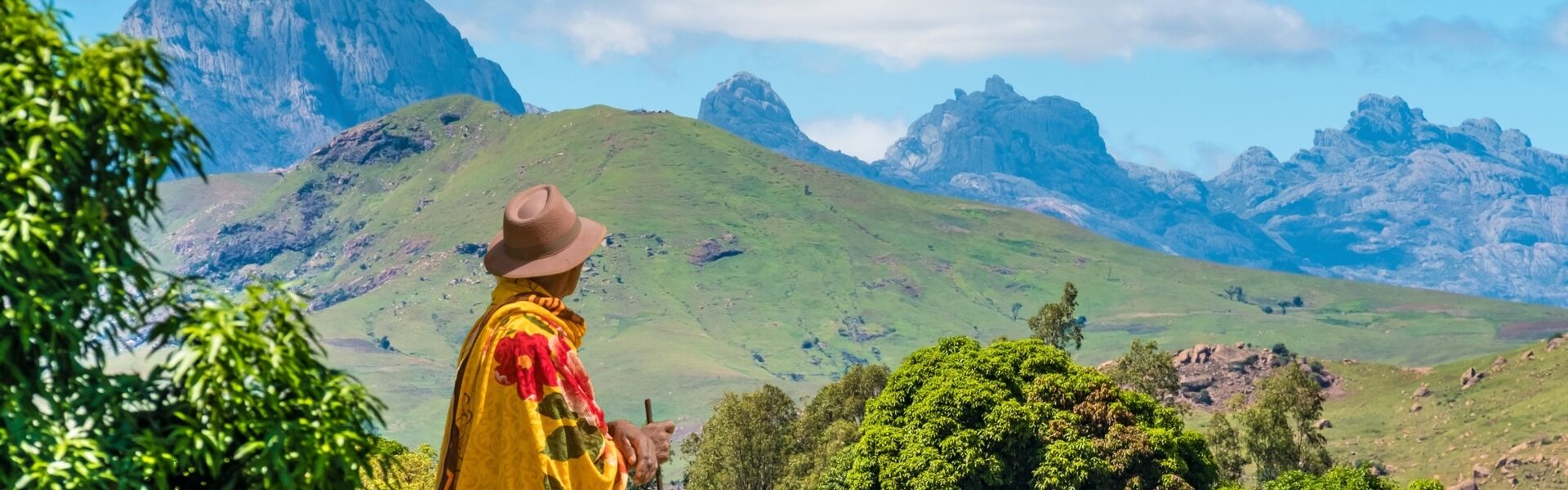 Betsileo mann på National Route 7 mellom Ambalavao og Isalo