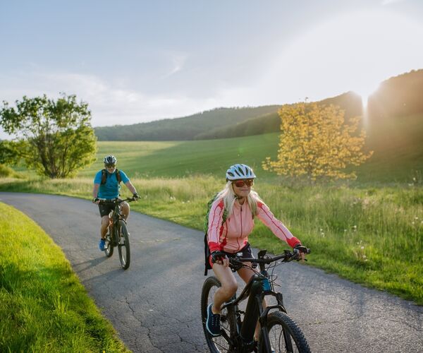 Shutterstock 2180402067