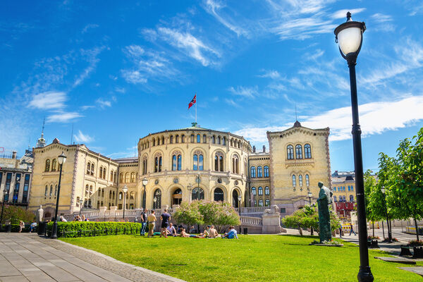 Stortinget 1 shutterstock 322450823