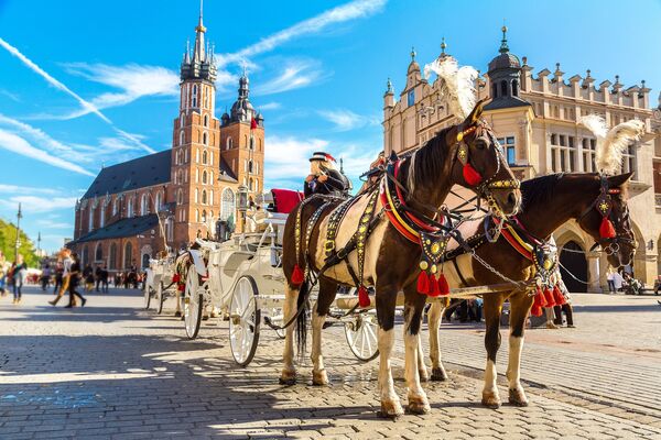 Utenfor Mariakirken i Krakow
