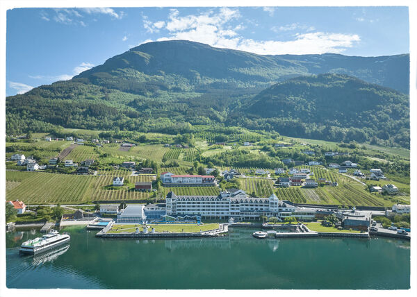 Ullensvang Mai24 Drone 317