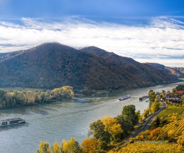 Shutterstock 2385991651 Wachau dalen